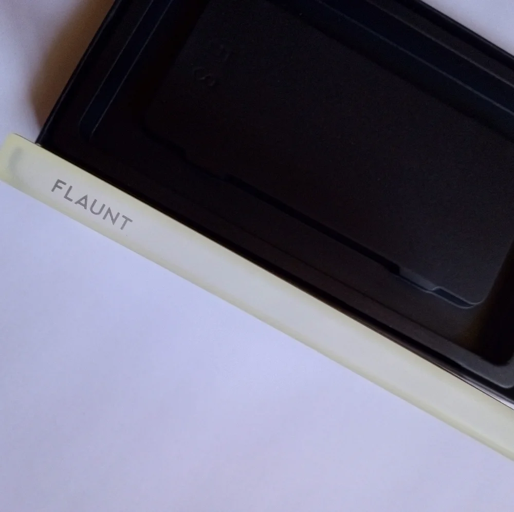 Flaunt Samsung Galaxy S22 Square Phone Case. New!